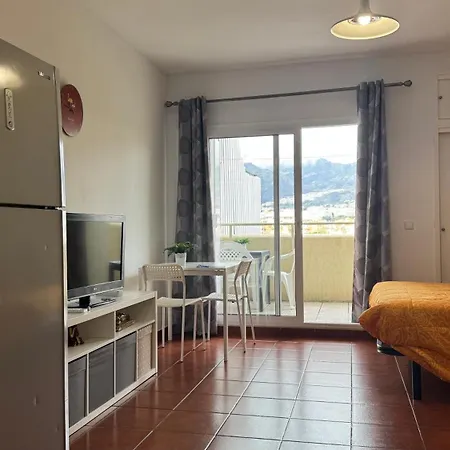 Apartment Estudio Benal Vista A La Piscina